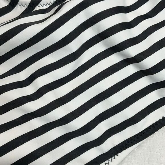 CUPSHE Black & White Striped One Piece Cutout Swimsuit - Picture 5 of 9